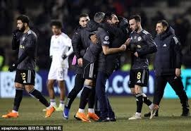 重庆射箭小将秦望愉赛前练兵，瞄准全运会