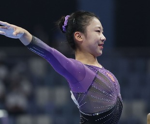 “我曾祖父是中国人，我想为中国男篮打球”